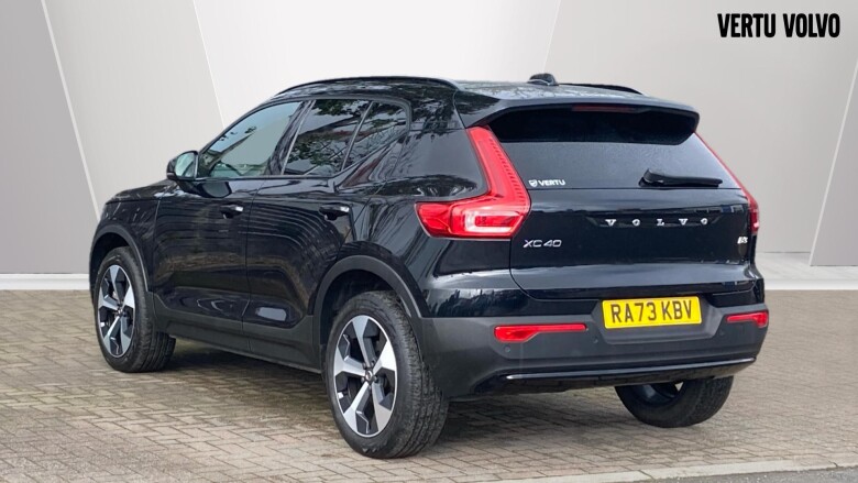 Volvo XC40 2.0 B4P Plus Dark 5dr Auto Petrol Estate